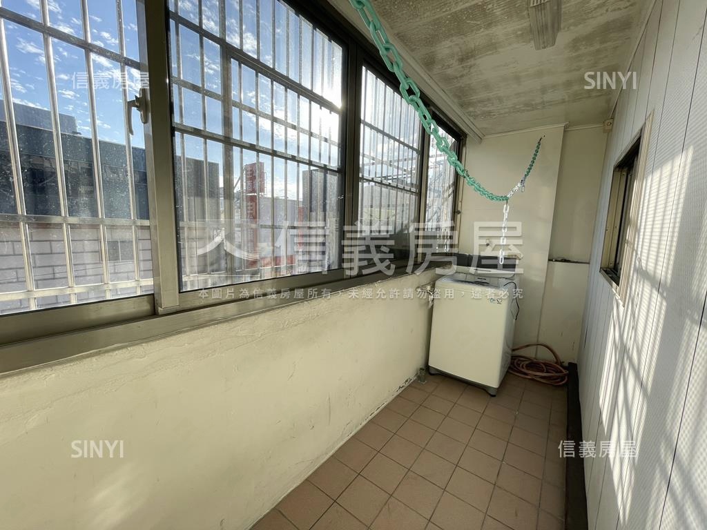 中山樹孝雙商圈正吃市透店房屋室內格局與周邊環境