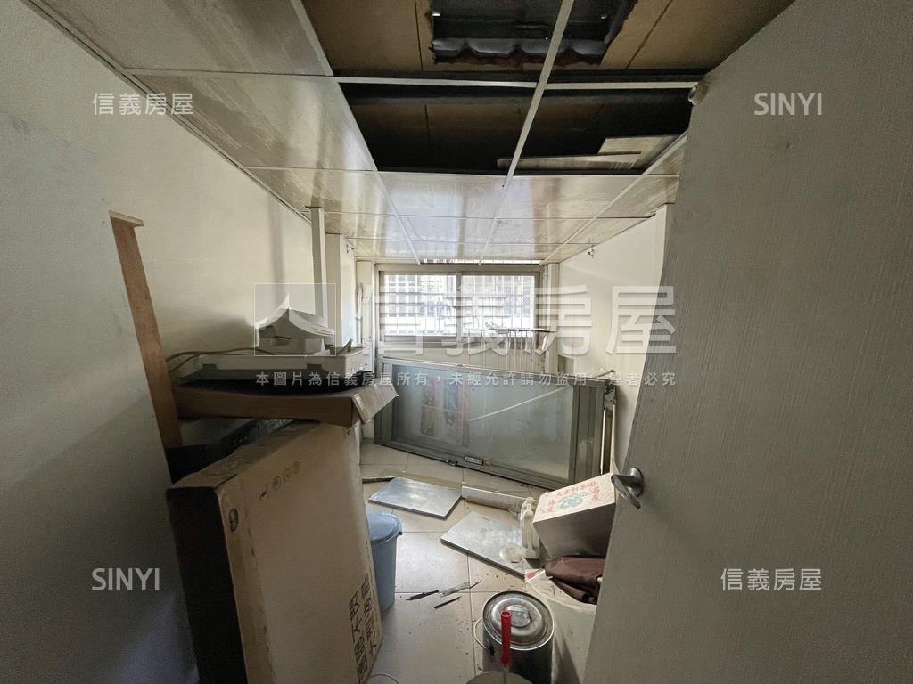 中山樹孝雙商圈正吃市透店房屋室內格局與周邊環境