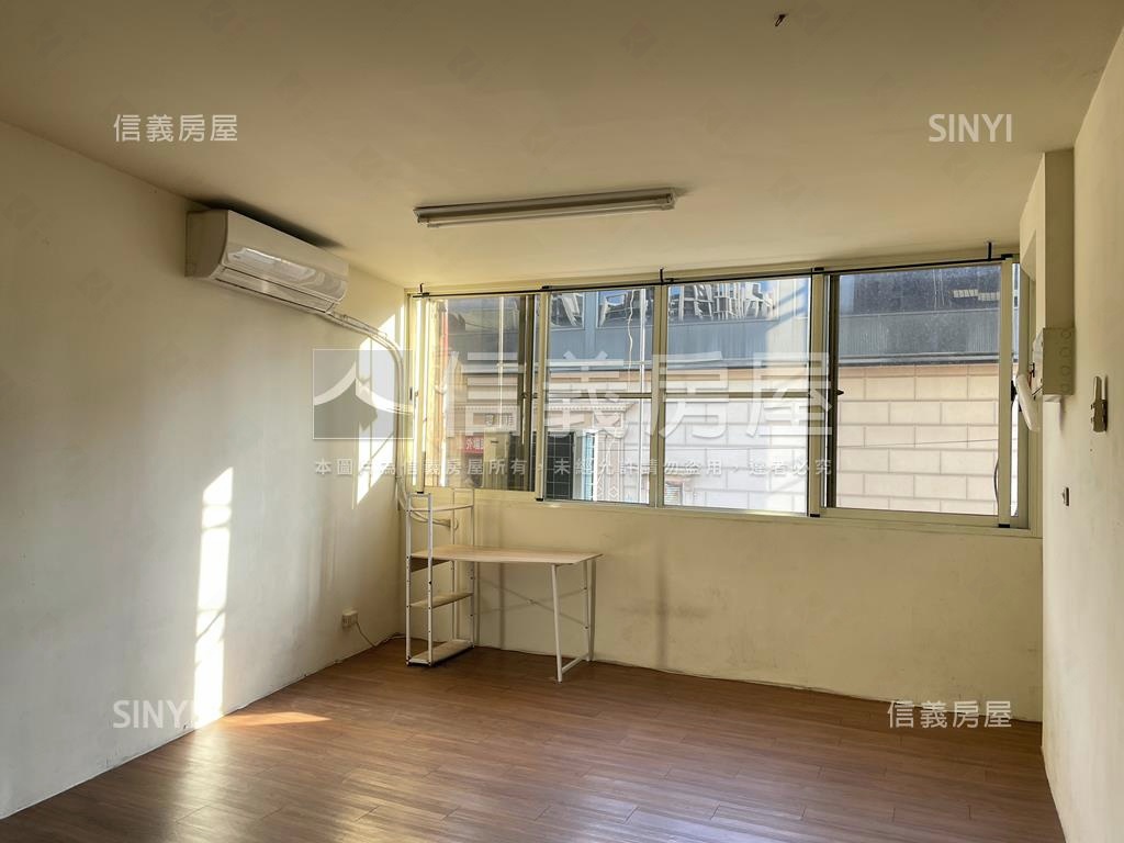 中山樹孝雙商圈正吃市透店房屋室內格局與周邊環境
