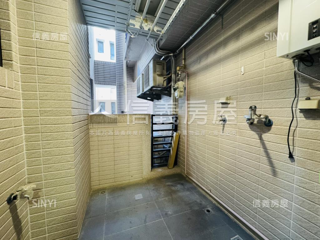 富宇權峰後棟高樓視野三房房屋室內格局與周邊環境