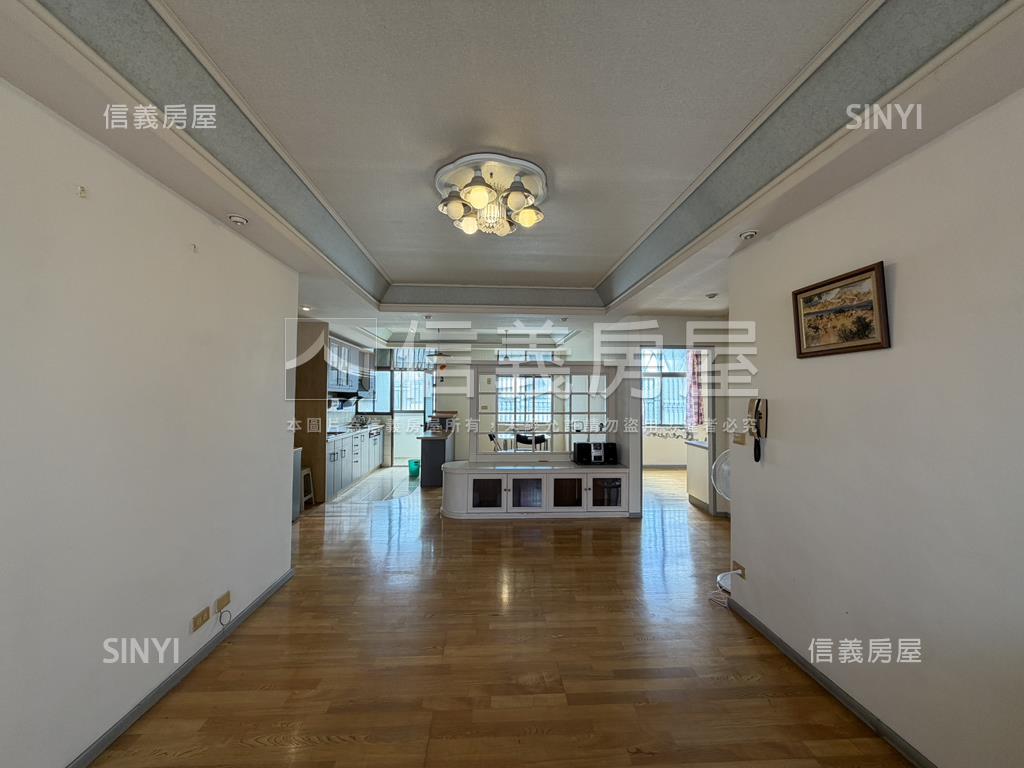 首購光華溫馨採光宅房屋室內格局與周邊環境