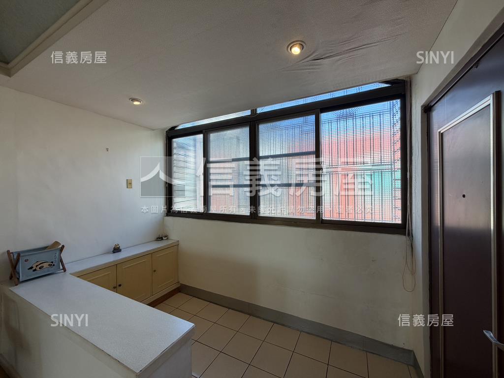 首購光華溫馨採光宅房屋室內格局與周邊環境
