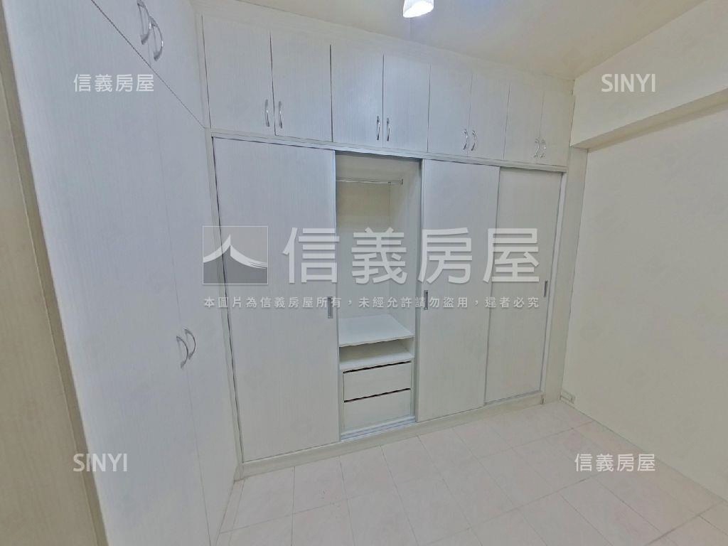 秀才龍傳家燙金店面房屋室內格局與周邊環境