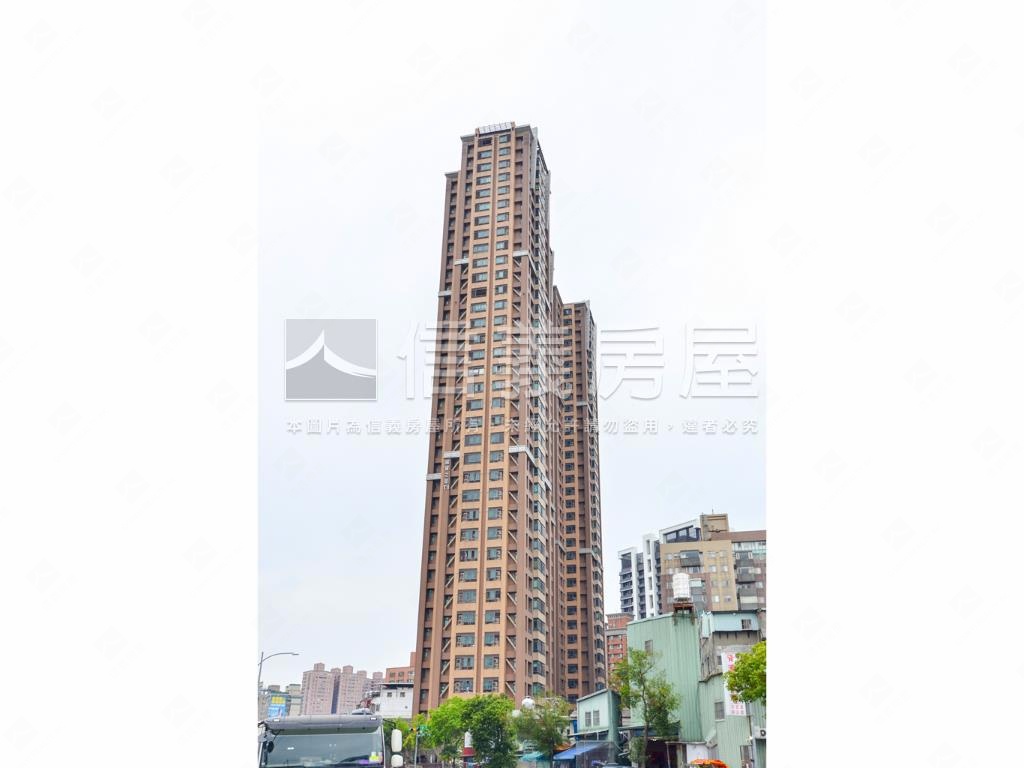 麗寶優質高樓河景宅房屋室內格局與周邊環境