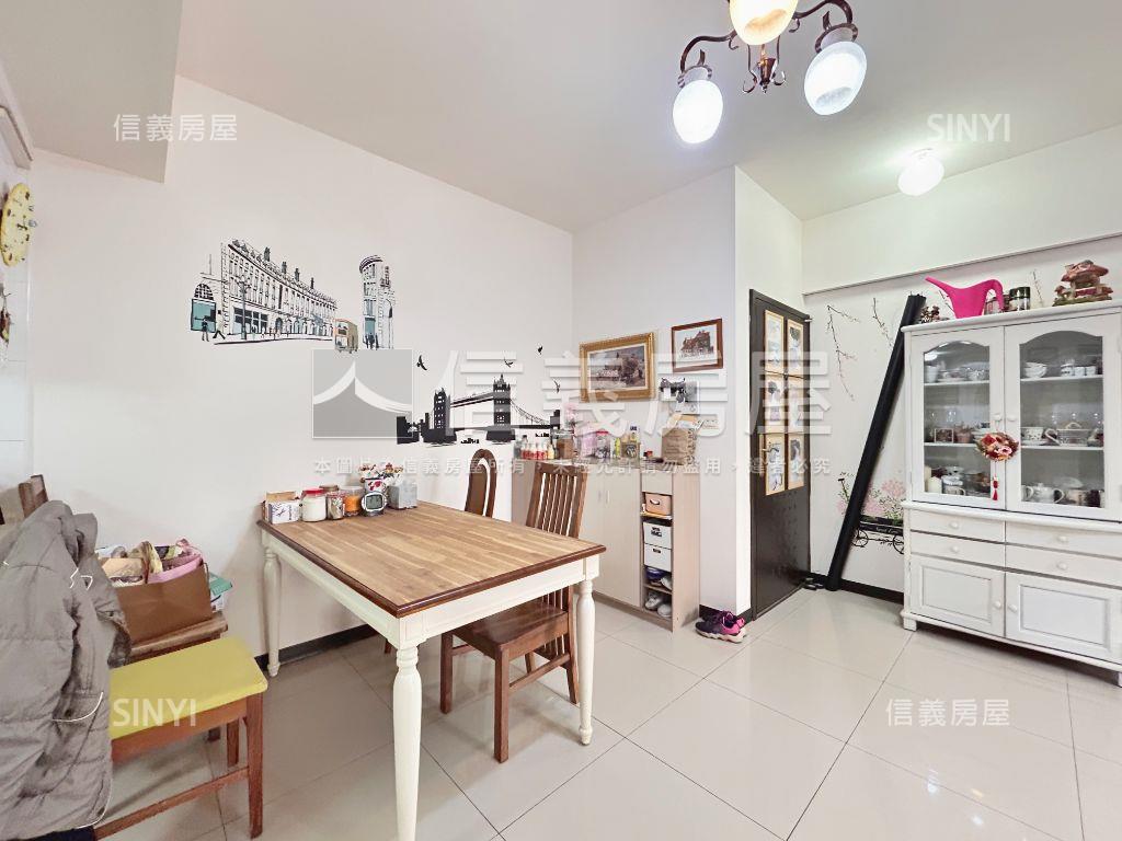 頭湖學區首選四房車位房屋室內格局與周邊環境