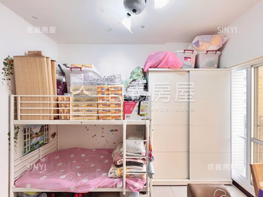 頭湖學區首選四房車位房屋室內格局與周邊環境