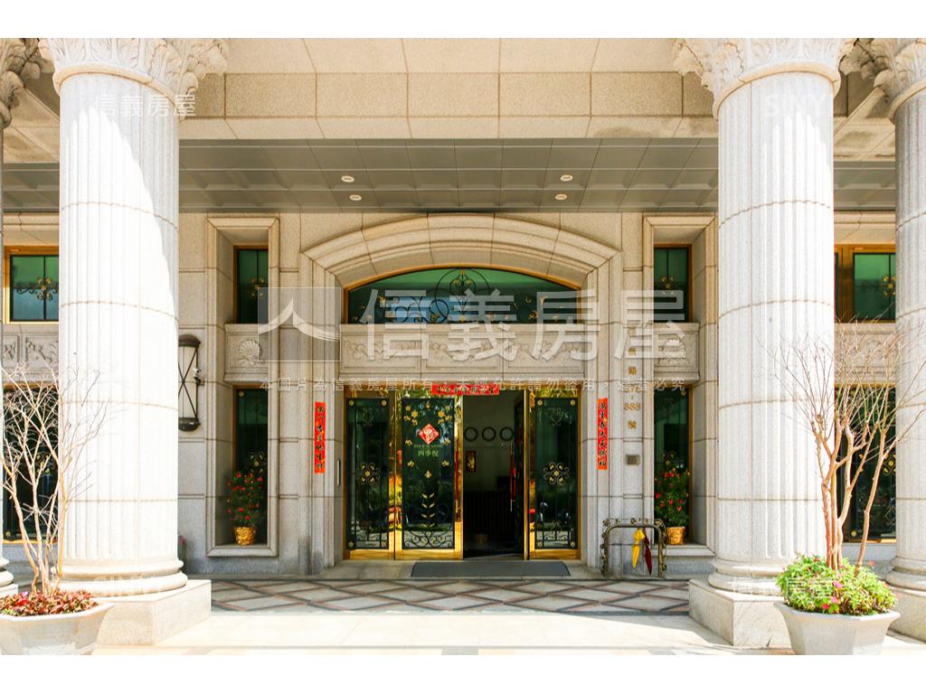 頭湖學區首選四房車位房屋室內格局與周邊環境