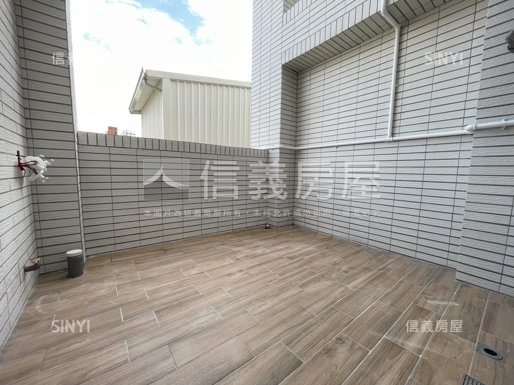 金馬大心全新別墅房屋室內格局與周邊環境