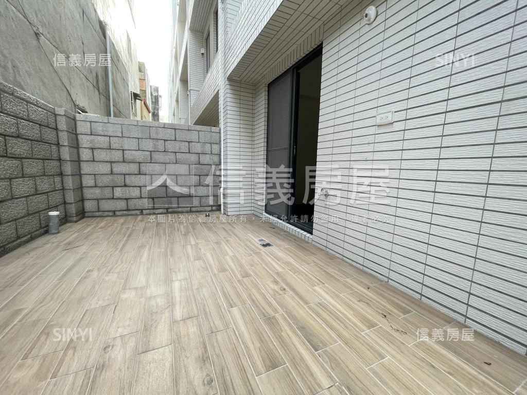 金馬大心全新別墅房屋室內格局與周邊環境