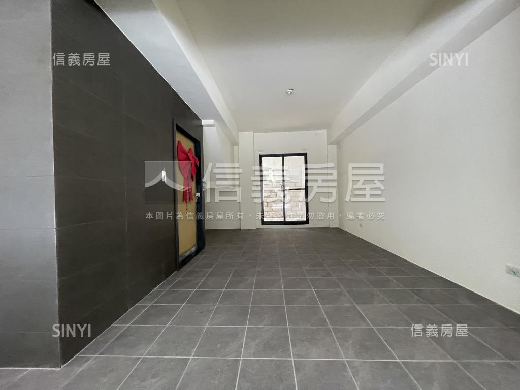 金馬大心全新別墅房屋室內格局與周邊環境