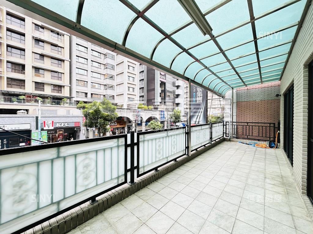 新天境。尊爵豪邸房屋室內格局與周邊環境