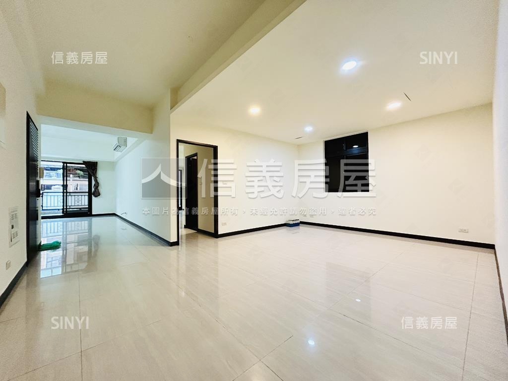 新天境。尊爵豪邸房屋室內格局與周邊環境