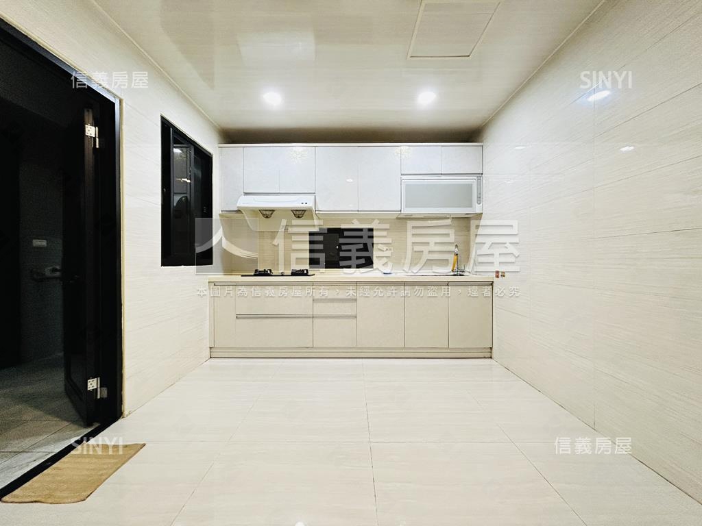 新天境。尊爵豪邸房屋室內格局與周邊環境