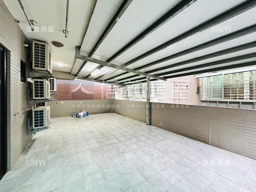 新天境。尊爵豪邸房屋室內格局與周邊環境