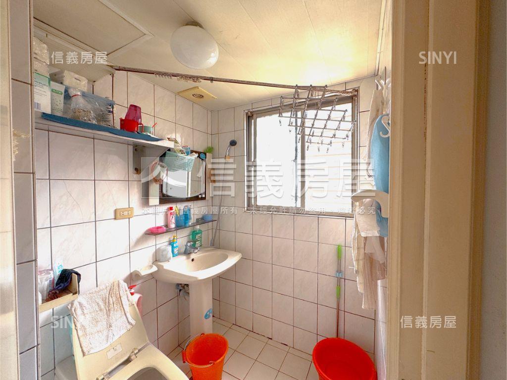 碧瑤江山四房平面車位房屋室內格局與周邊環境