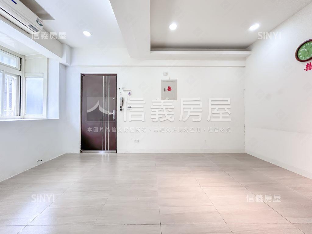 南港合順黃金三樓房屋室內格局與周邊環境