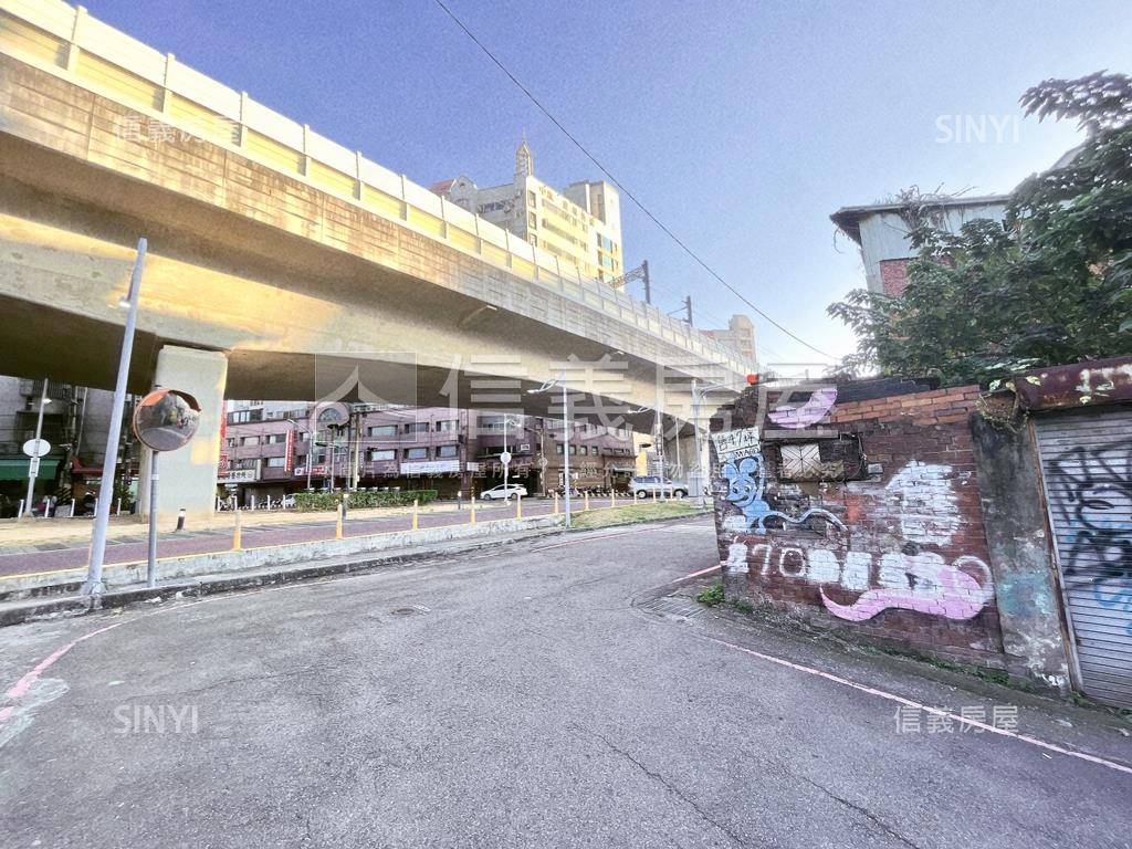 豐原車站旁黃金角地房屋室內格局與周邊環境
