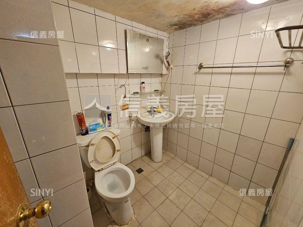 綠葉電梯３房車位房屋室內格局與周邊環境