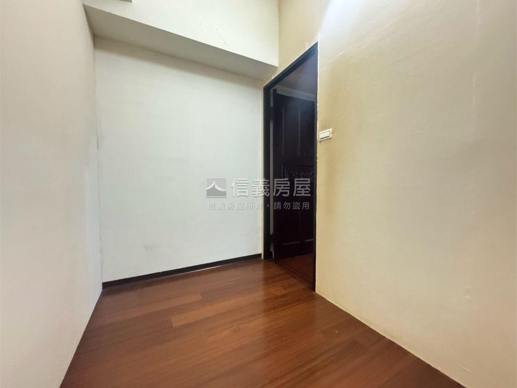 近美術館大坪庭院宅房屋室內格局與周邊環境