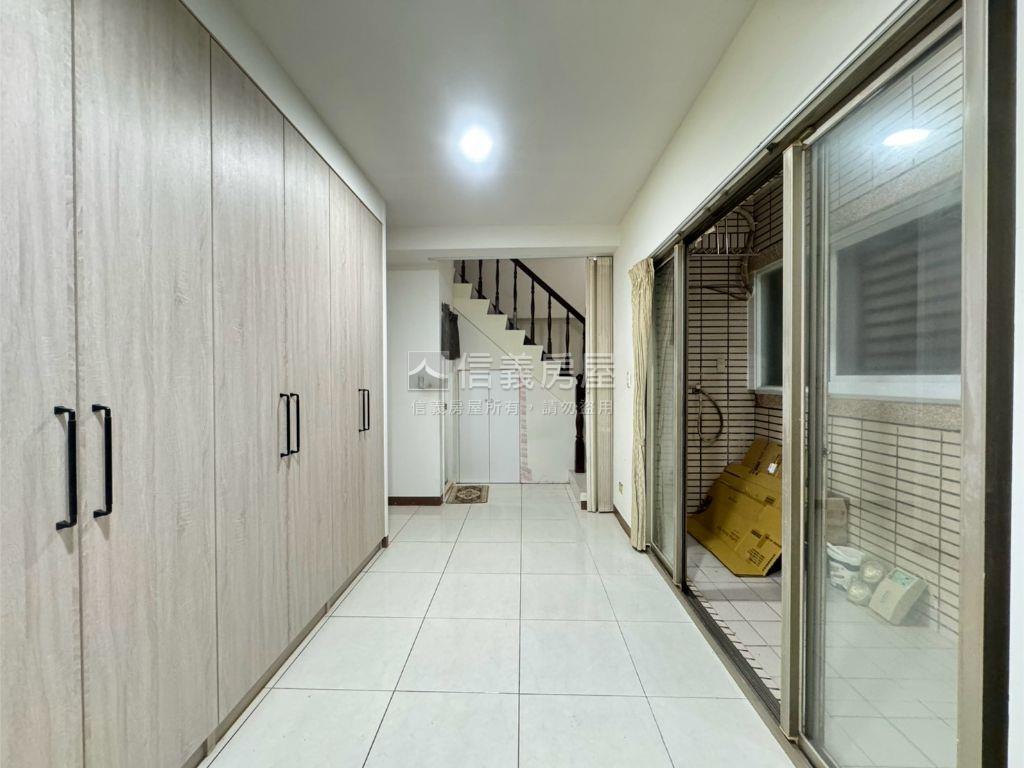 近美術館大坪庭院宅房屋室內格局與周邊環境