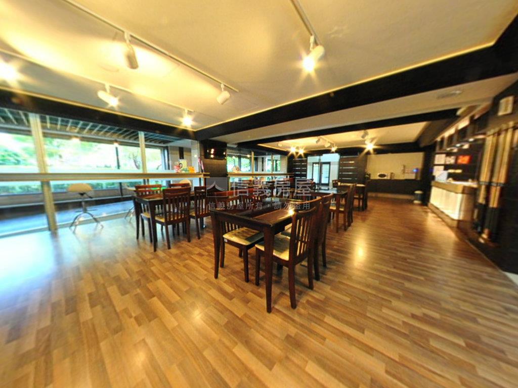 愛眉山莊面泳池美宅房屋室內格局與周邊環境