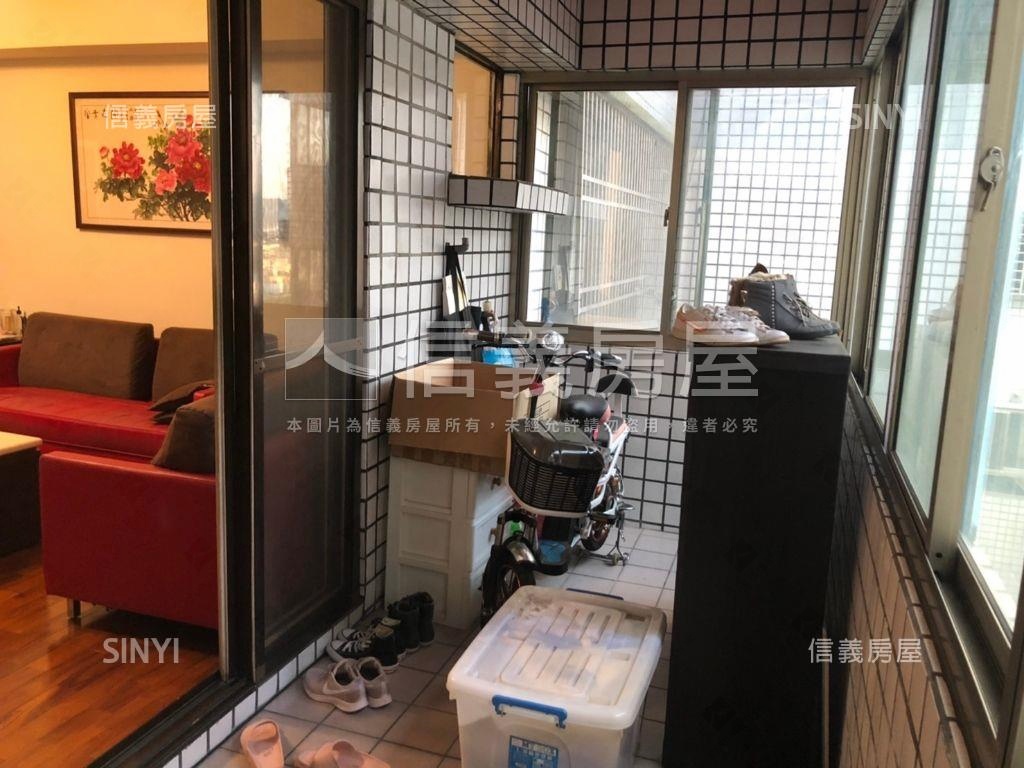 首購太平溫馨視野三房車位房屋室內格局與周邊環境