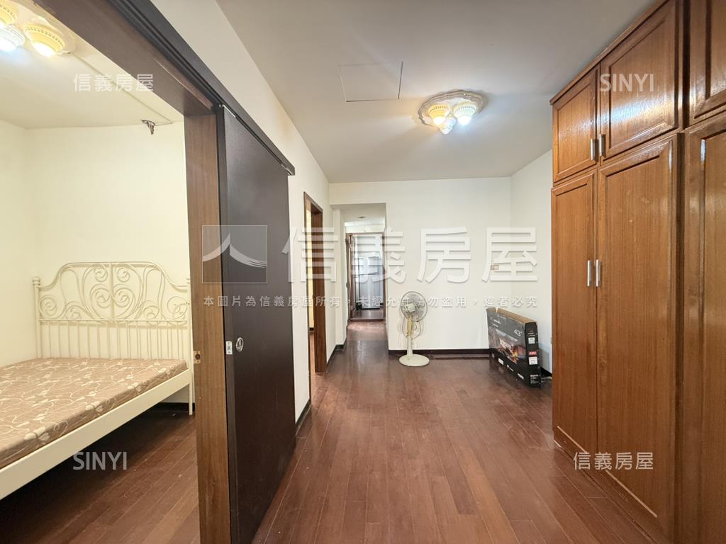 內湖捷運採光二房房屋室內格局與周邊環境