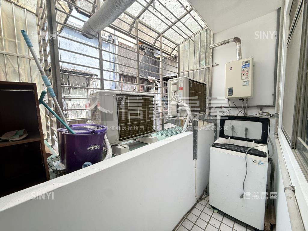 內湖捷運採光二房房屋室內格局與周邊環境