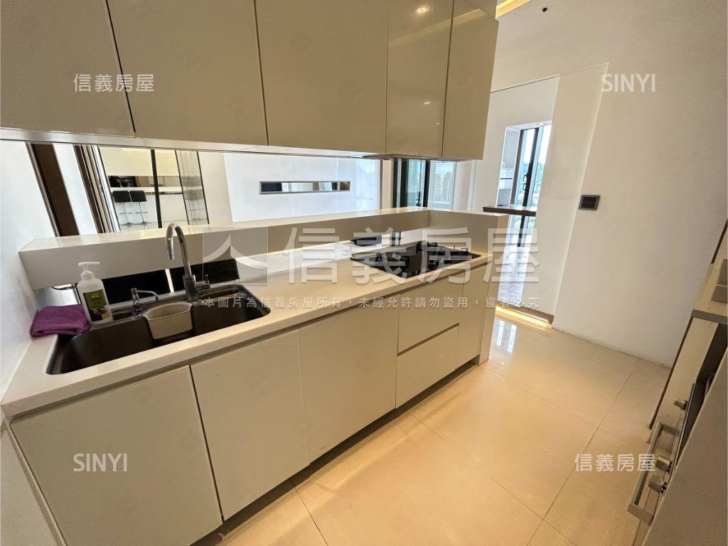 專任美河市河景吉品房屋室內格局與周邊環境