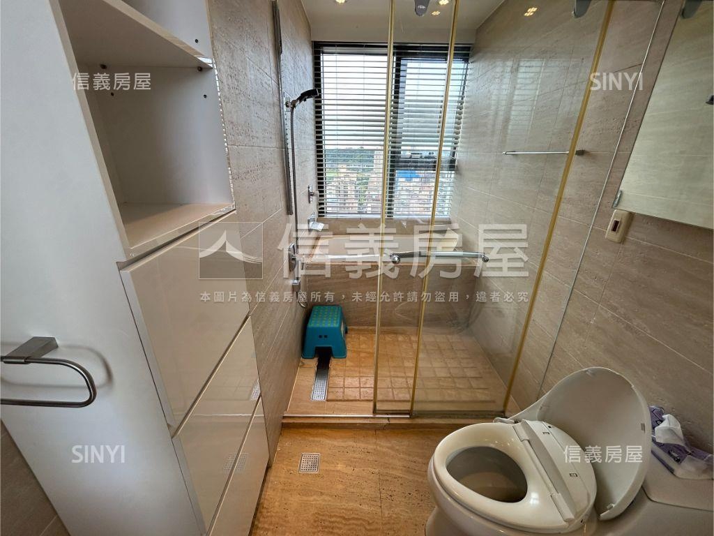 專任美河市河景吉品房屋室內格局與周邊環境