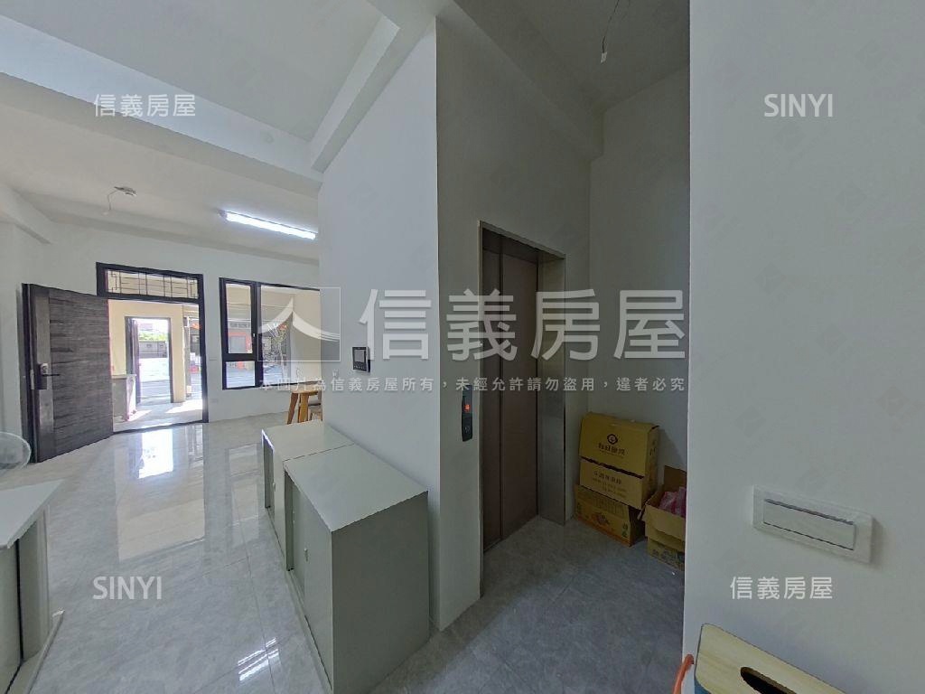 伸港公所旁全新臨路別墅房屋室內格局與周邊環境