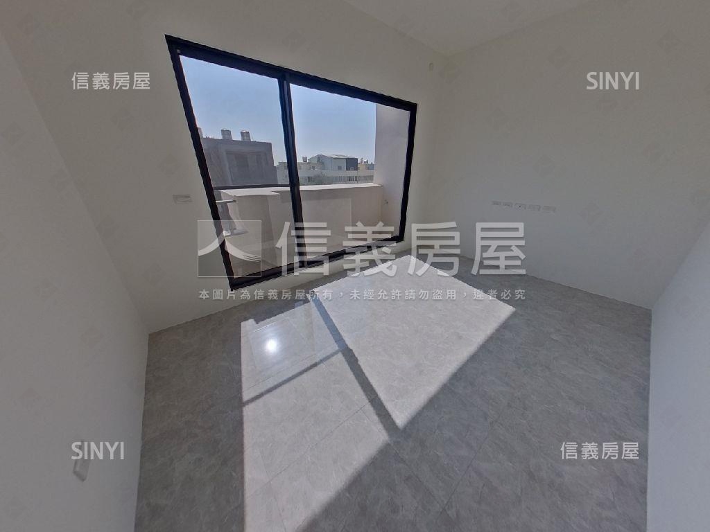 伸港公所旁全新臨路別墅房屋室內格局與周邊環境