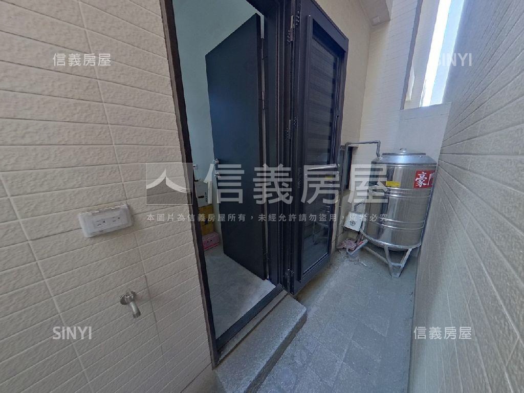 伸港公所旁全新臨路別墅房屋室內格局與周邊環境