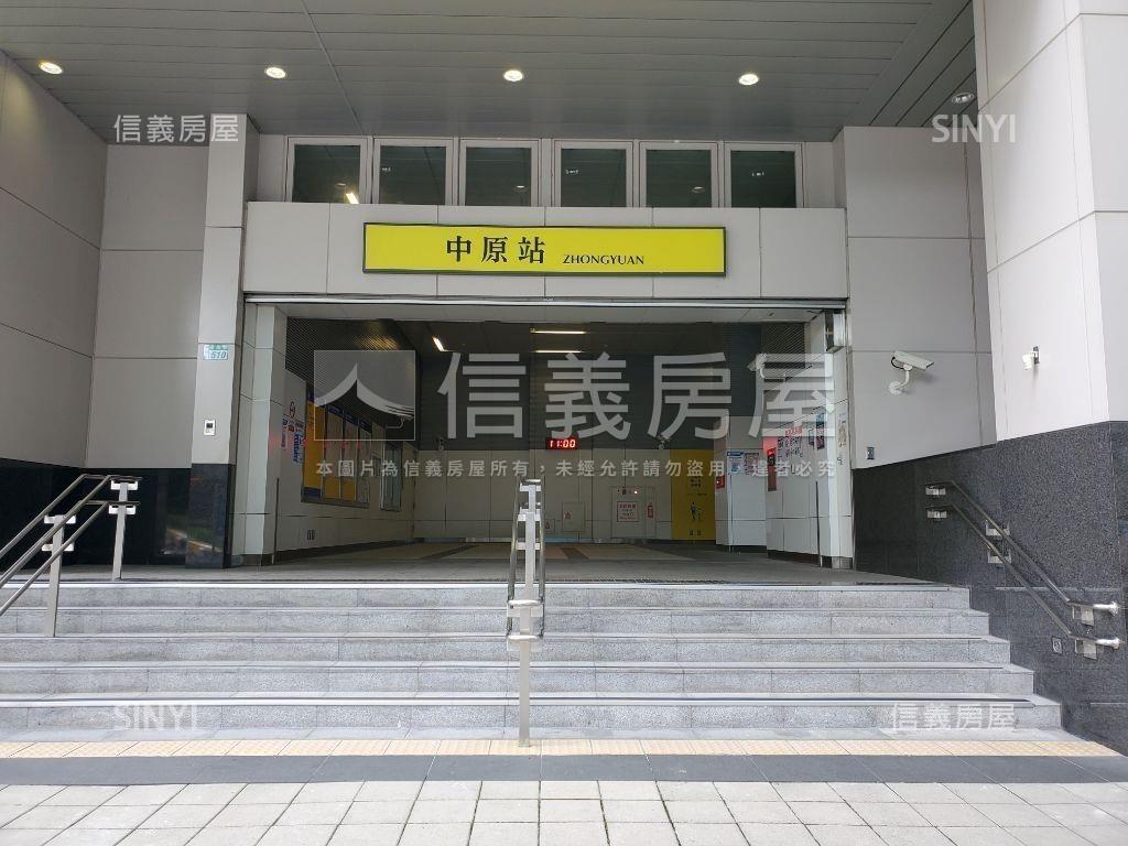 捷運挑高大空間一樓房屋室內格局與周邊環境