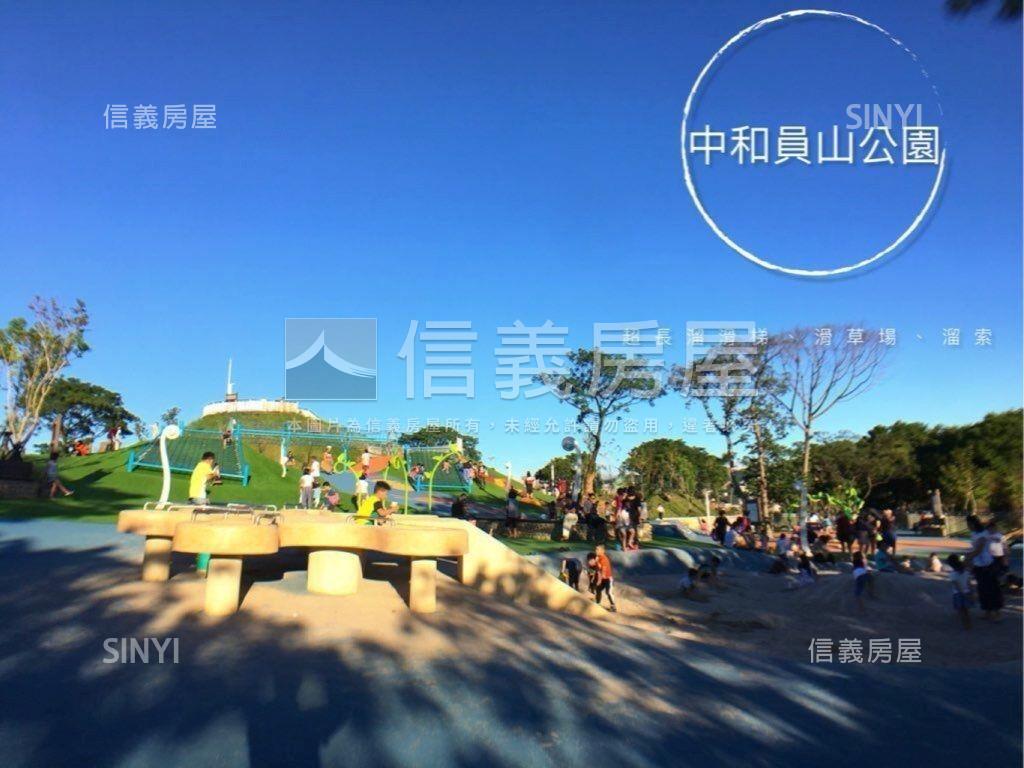 捷運挑高大空間一樓房屋室內格局與周邊環境