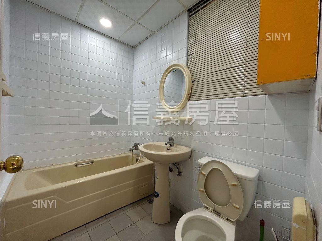 正松江路稀有住辦房屋室內格局與周邊環境
