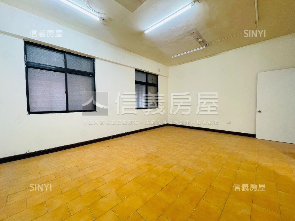 秀朗臨路一樓房屋室內格局與周邊環境