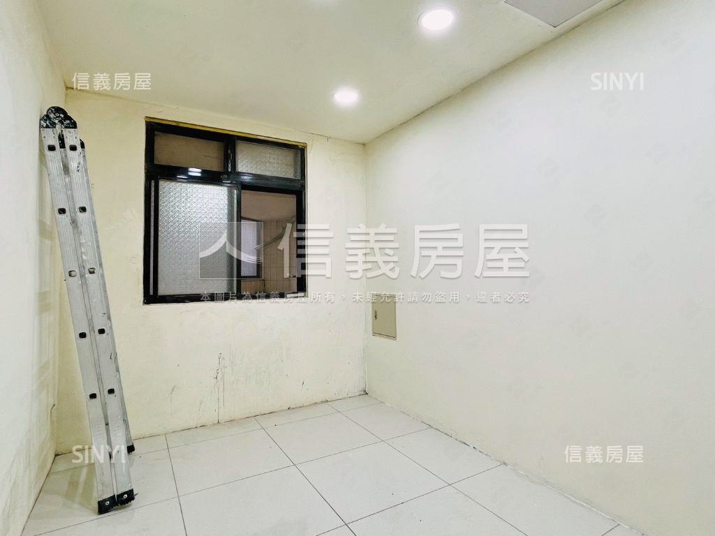 秀朗臨路一樓房屋室內格局與周邊環境