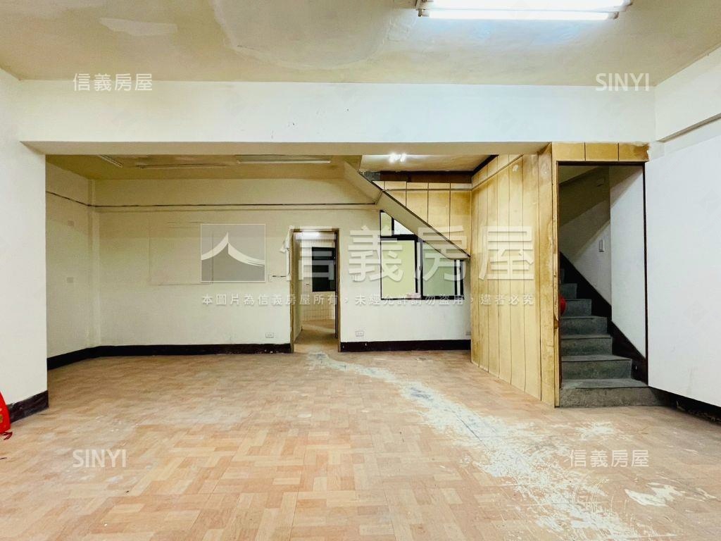 秀朗臨路一樓房屋室內格局與周邊環境