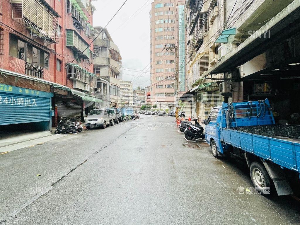 秀朗臨路一樓房屋室內格局與周邊環境