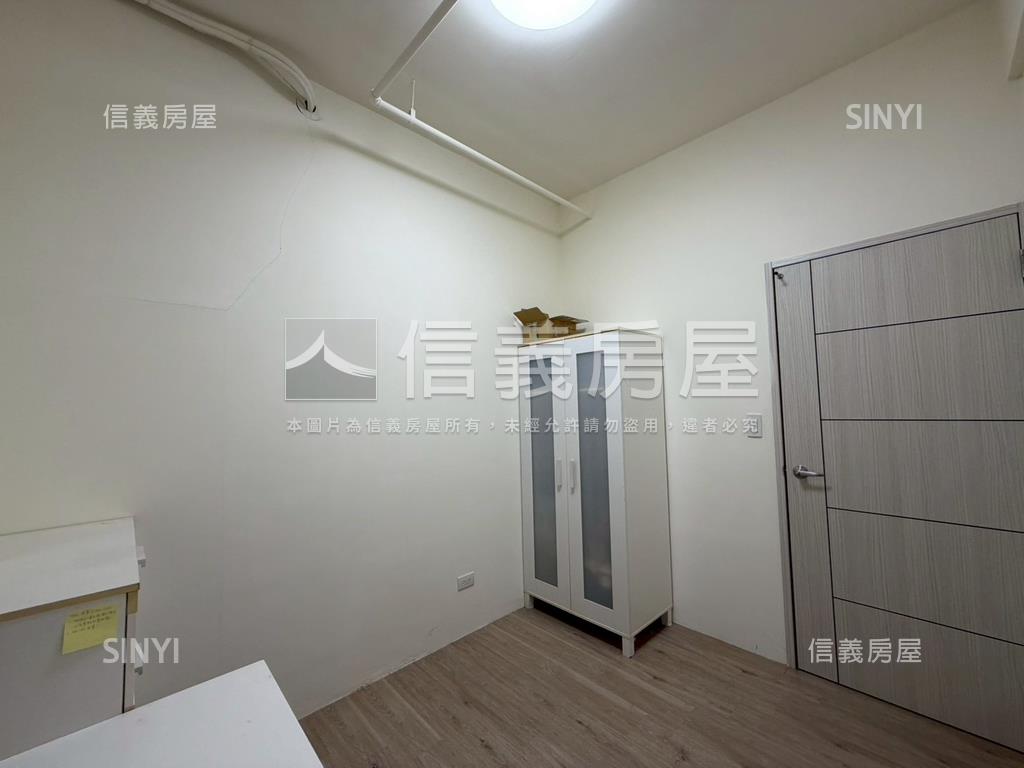 近成大樹梢兩房房屋室內格局與周邊環境