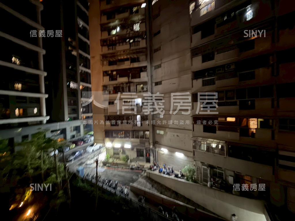 近成大樹梢兩房房屋室內格局與周邊環境