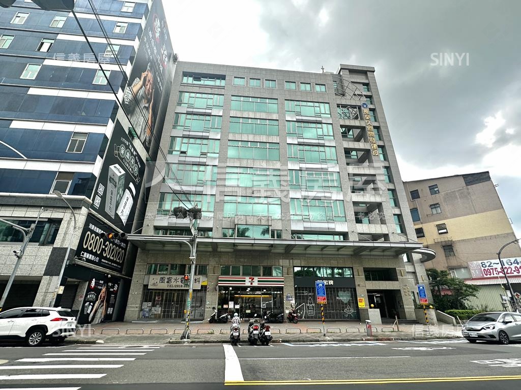 新店寶中優質金店面房屋室內格局與周邊環境
