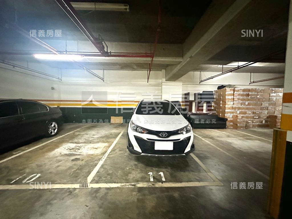 新店寶中優質金店面房屋室內格局與周邊環境