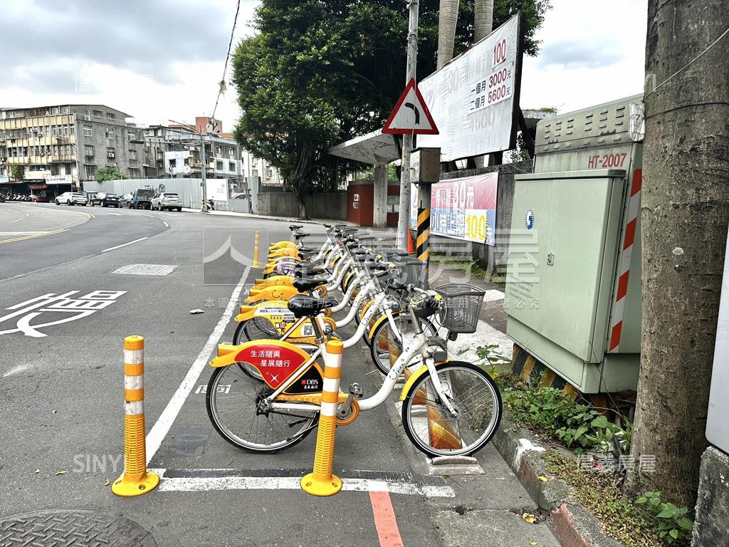 新店寶中優質金店面房屋室內格局與周邊環境
