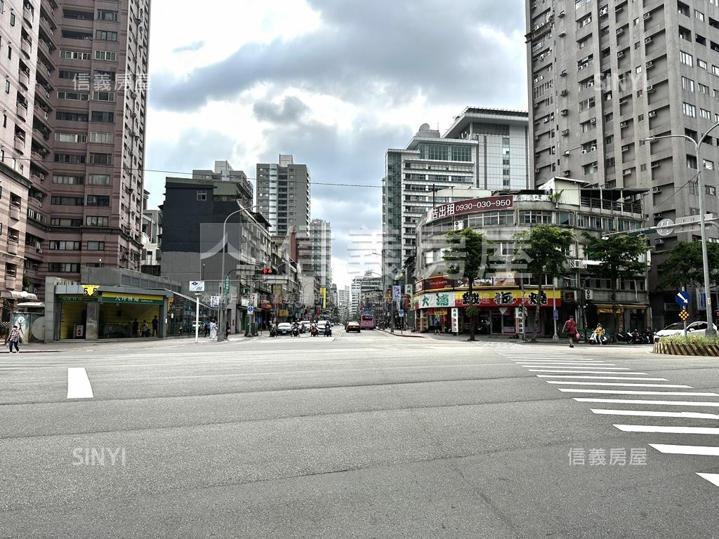 新店寶中優質金店面房屋室內格局與周邊環境