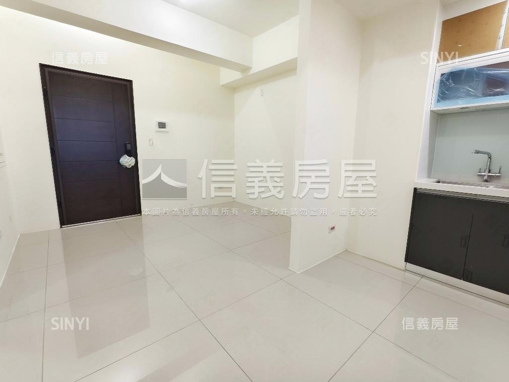 信義誠家高樓美景３房房屋室內格局與周邊環境