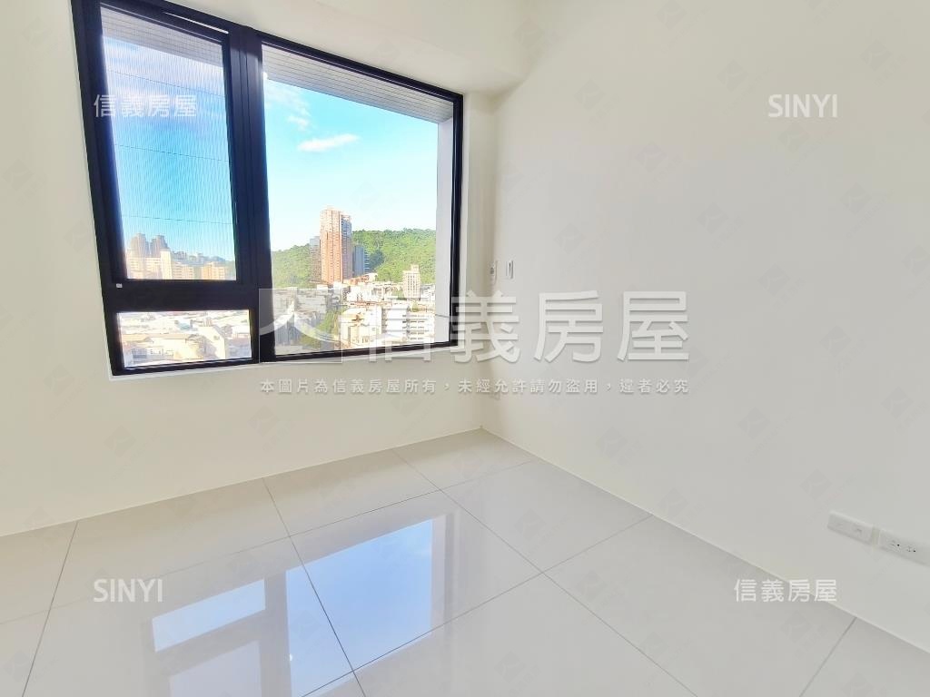 信義誠家高樓美景３房房屋室內格局與周邊環境