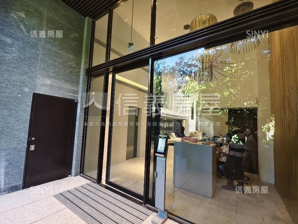 信義誠家高樓美景３房房屋室內格局與周邊環境