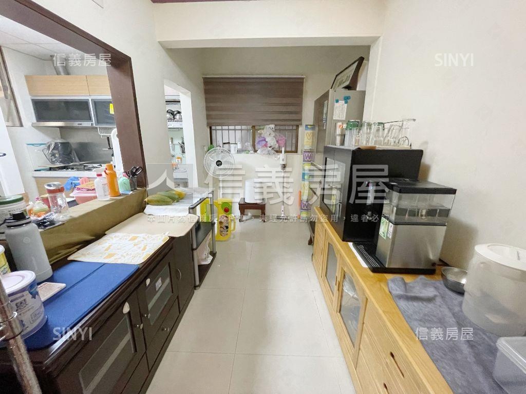 近德芳南路孝親四房附裝潢房屋室內格局與周邊環境